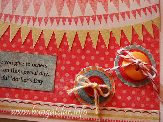button-with-twine-on-card